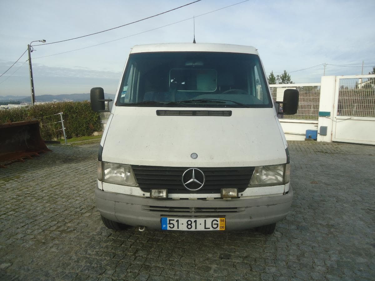 Mercedes-Benz Sprinter 208D · Ano 1998 — imagem 2