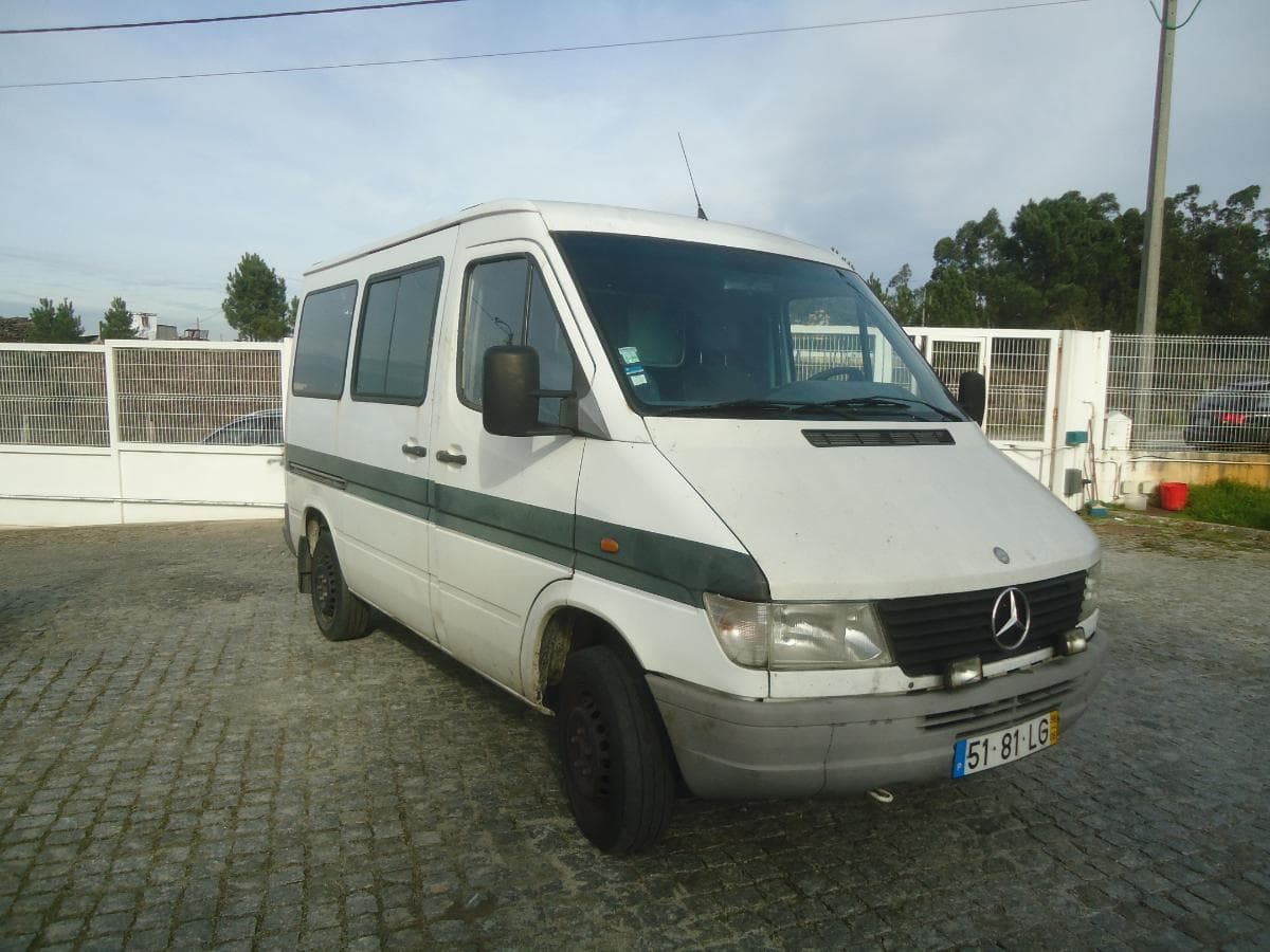 Mercedes-Benz Sprinter 208D · Ano 1998 — imagem 3