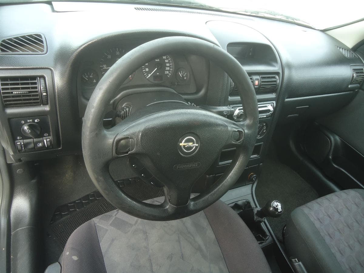 Opel Astra 1.7 DTI 16 — imagem 8