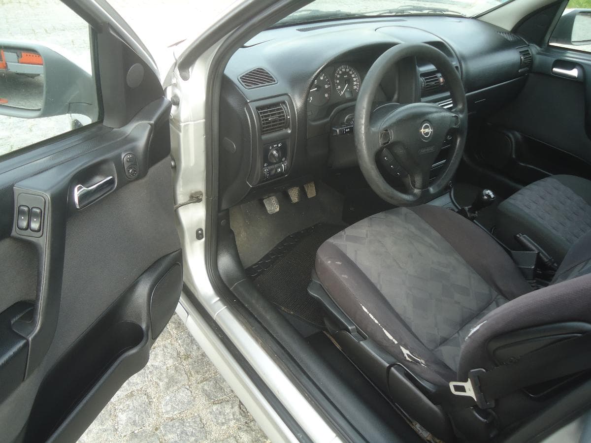 Opel Astra 1.7 DTI 16 — imagem 12