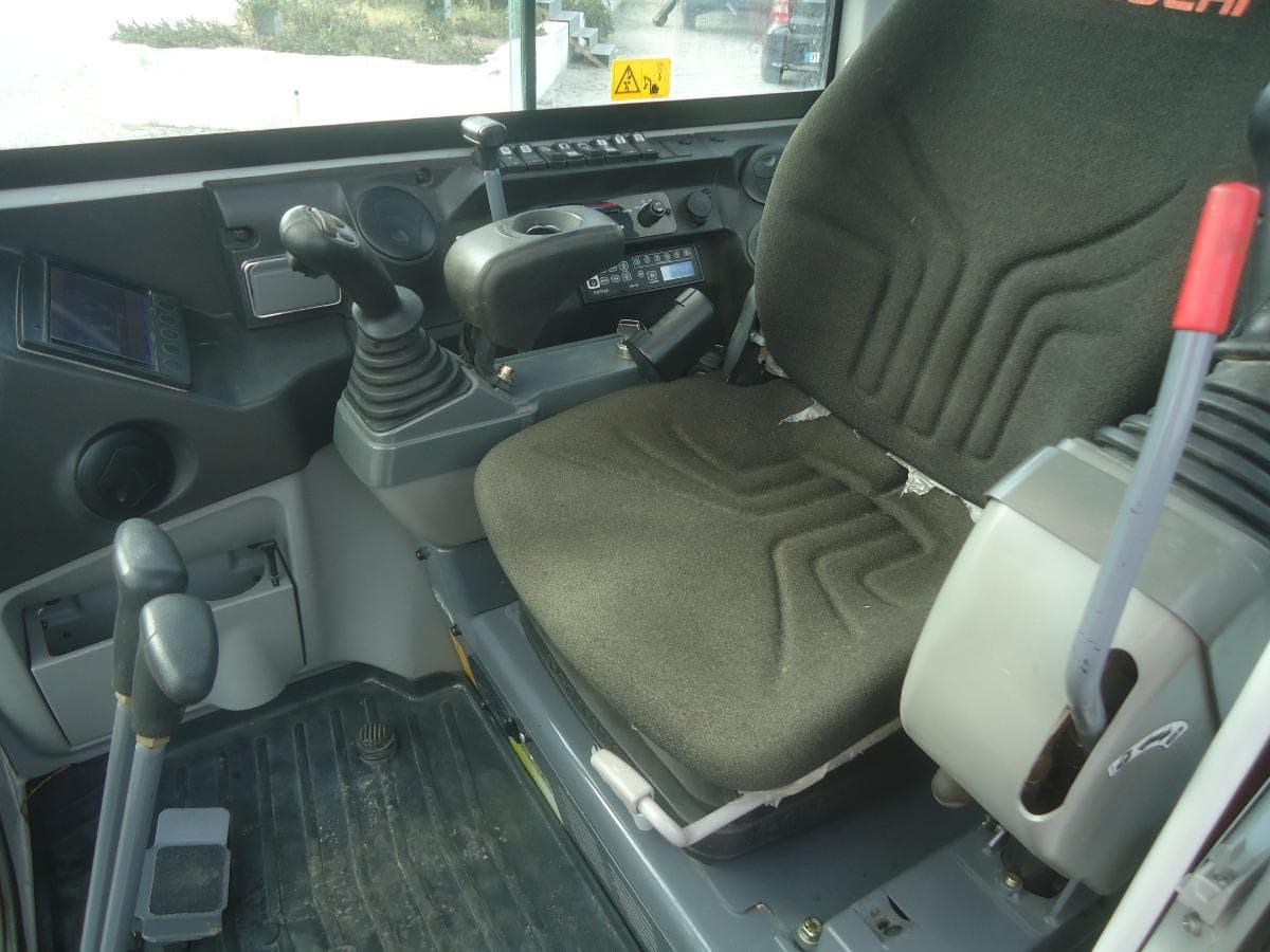 Mini giratória Takeuchi — imagem 11
