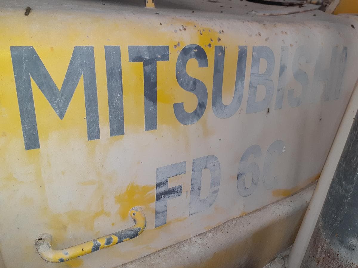 Forklift — image 3