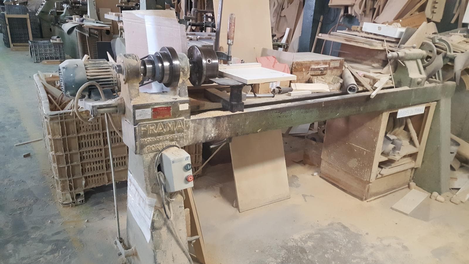 Torno Manual — imagem 1