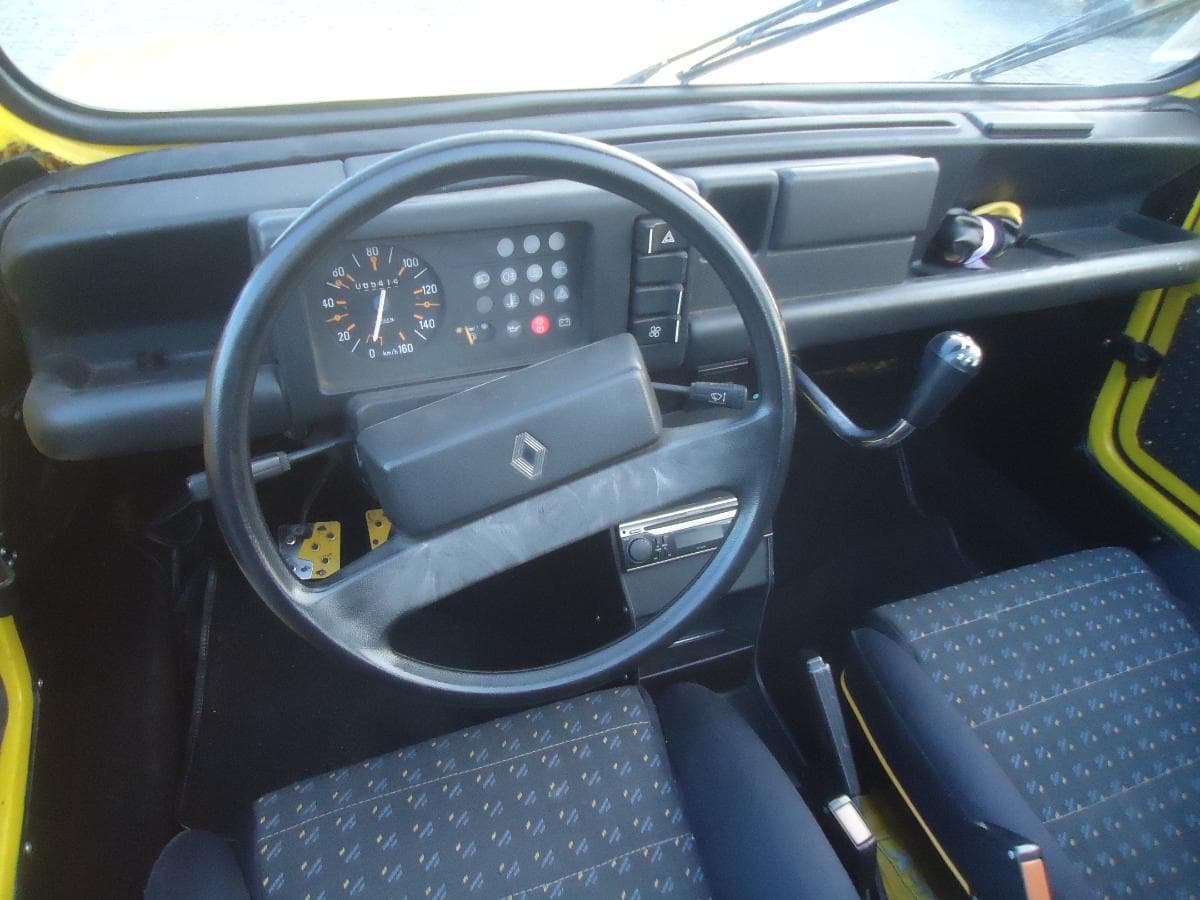 Renault 4 L GTL Cabrio · Ano 1987 — imagem 8