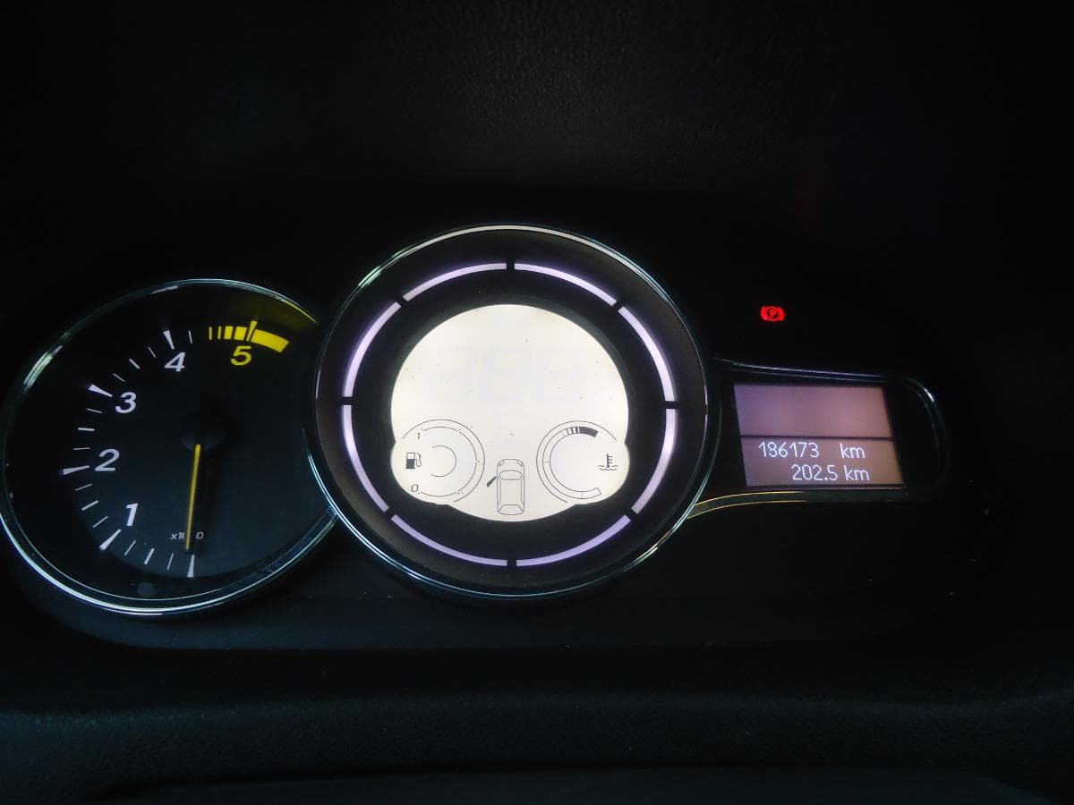 Renault Megane 1.5 DCI — image 11