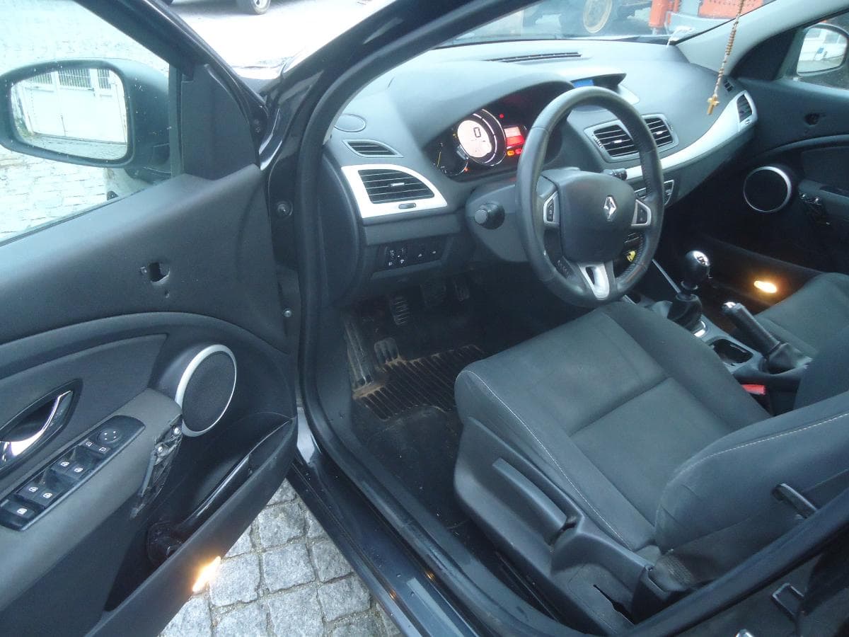 Renault Megane 1.5 DCI — image 7