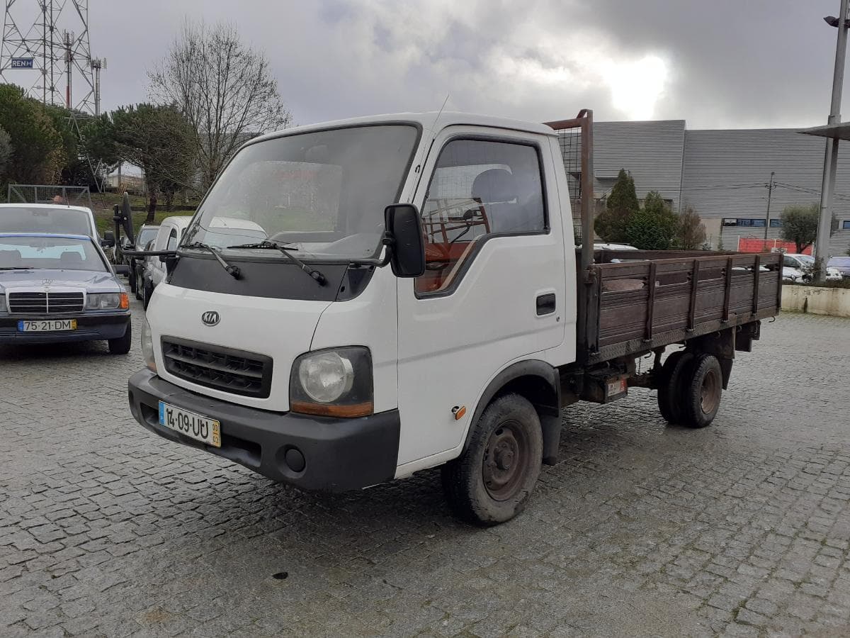 KIa K2500 · Ano 2003 — imagem 3
