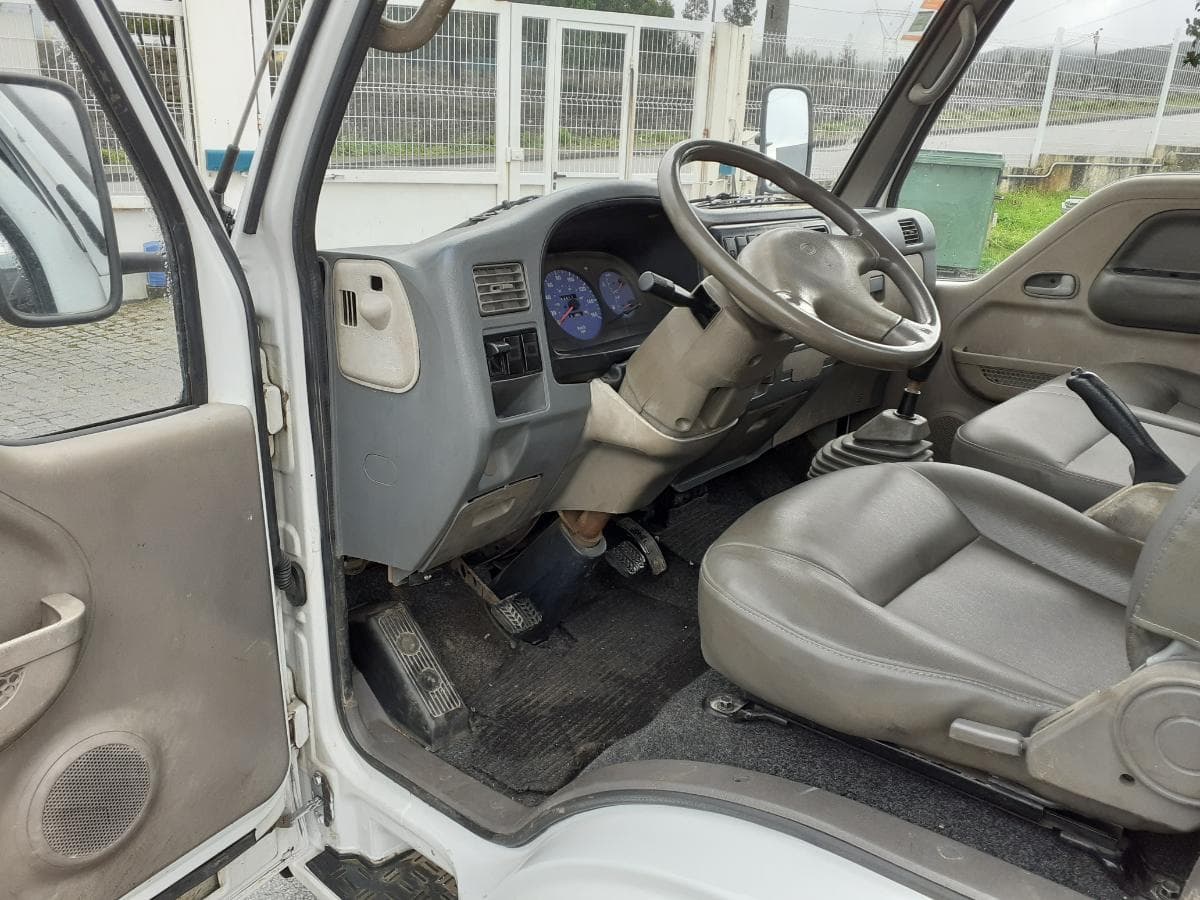 KIa K2500 · Ano 2003 — imagem 7