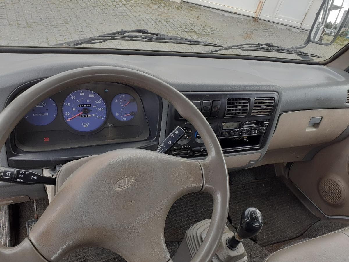 KIa K2500 · Ano 2003 — imagem 10