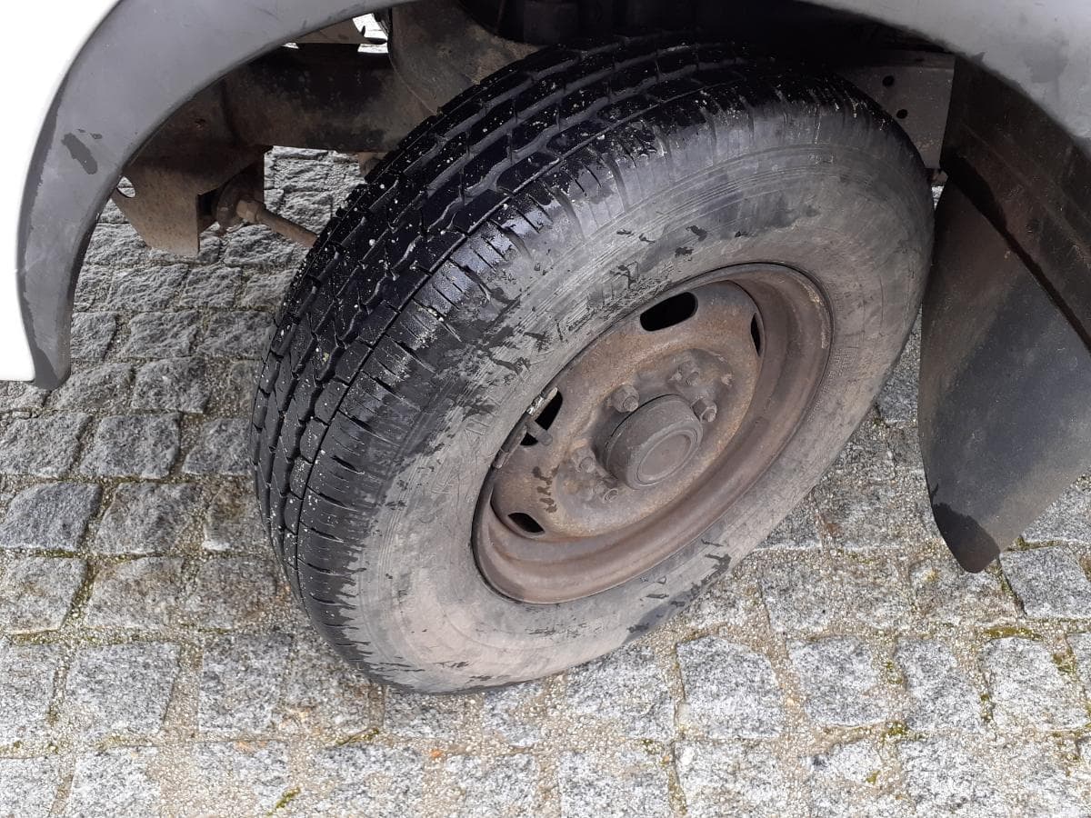 KIa K2500 · Ano 2003 — imagem 15