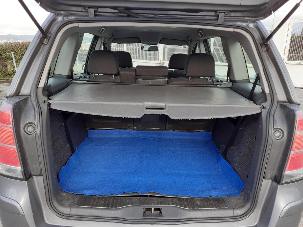 Opel Zafira 1.9 CDTI · 7 lugares — imagem 16
