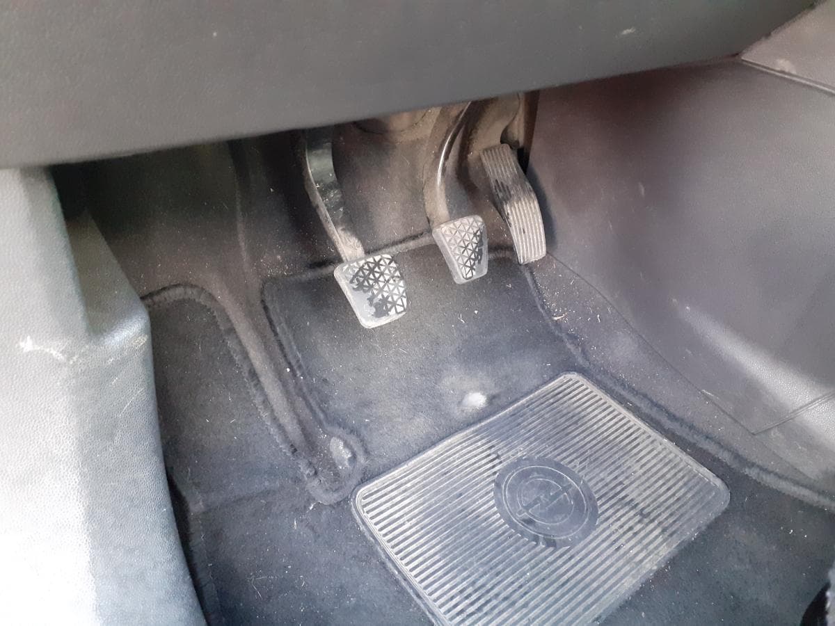 Opel Zafira 1.9 CDTI · 7 lugares — imagem 8