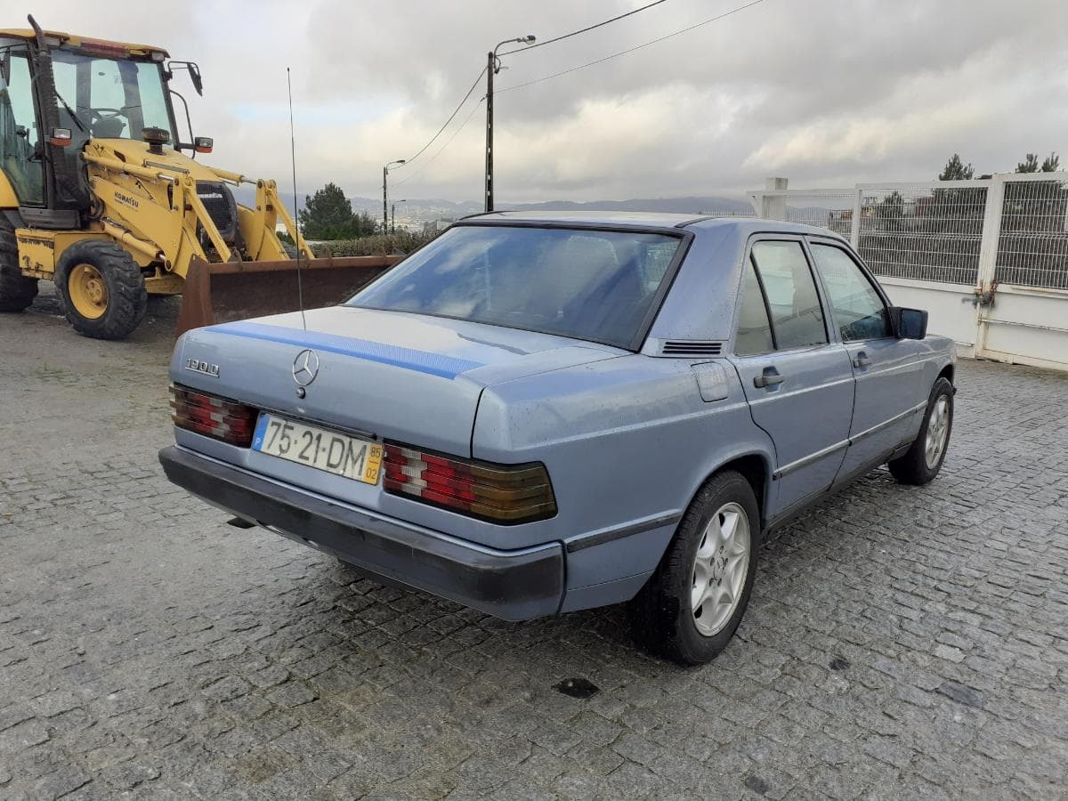 Mercedes-Benz 190 D, 75-21-DM · Paredes — imagen 6