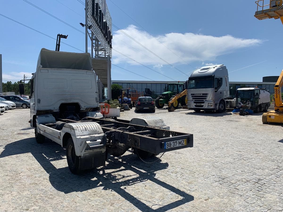 Mercedes-Benz Atego 1317 · Ano 1999 — imagen 4