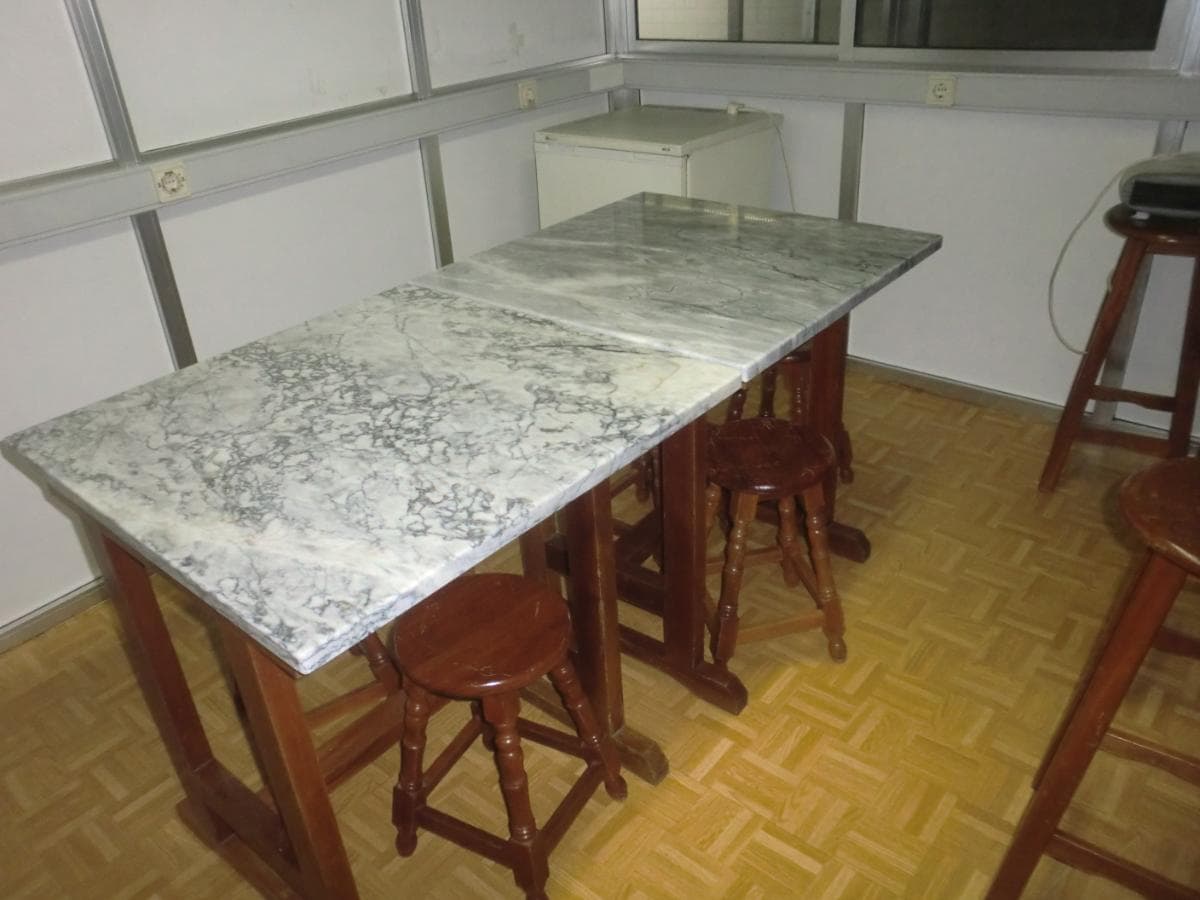 Mobiliário · Equipamentos de Escritório — imagen 31