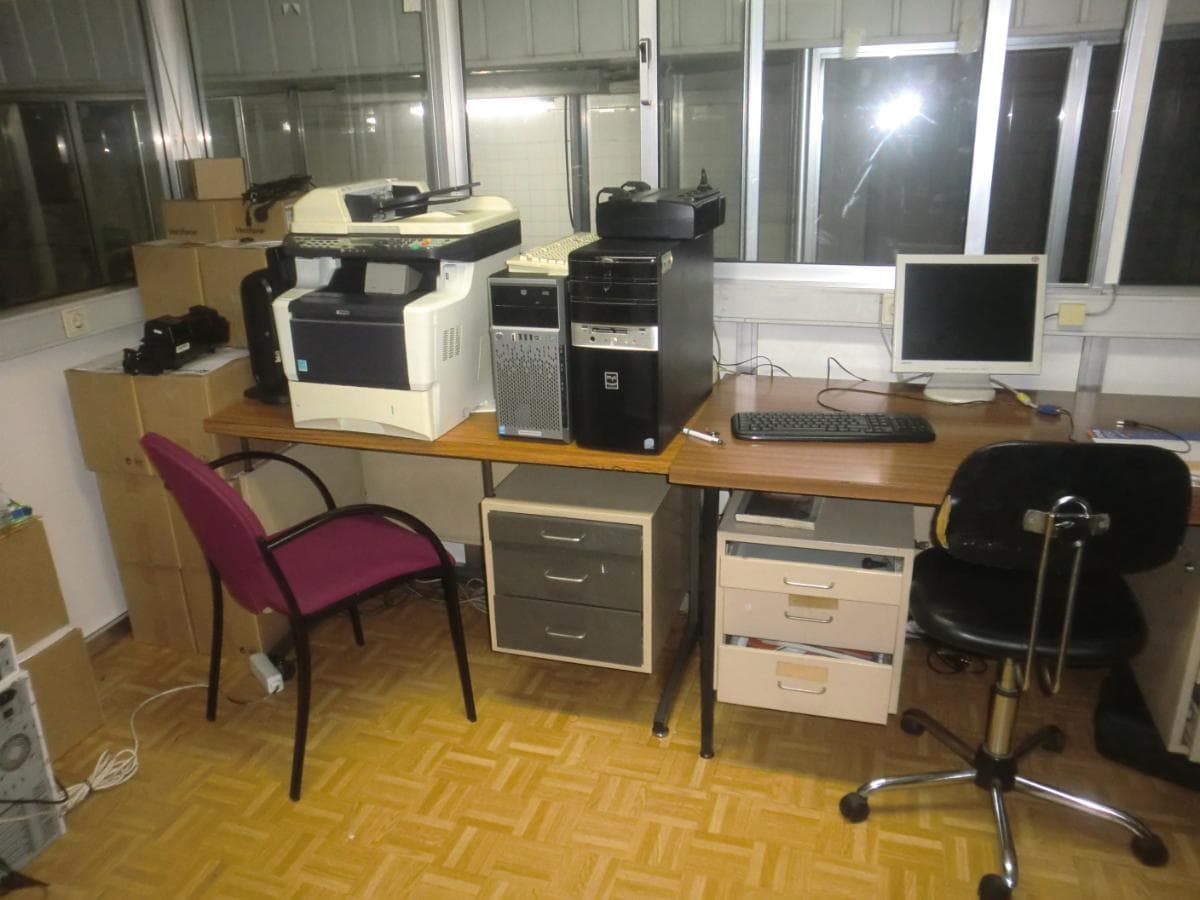 Mobiliário · Equipamentos de Escritório — imagen 4