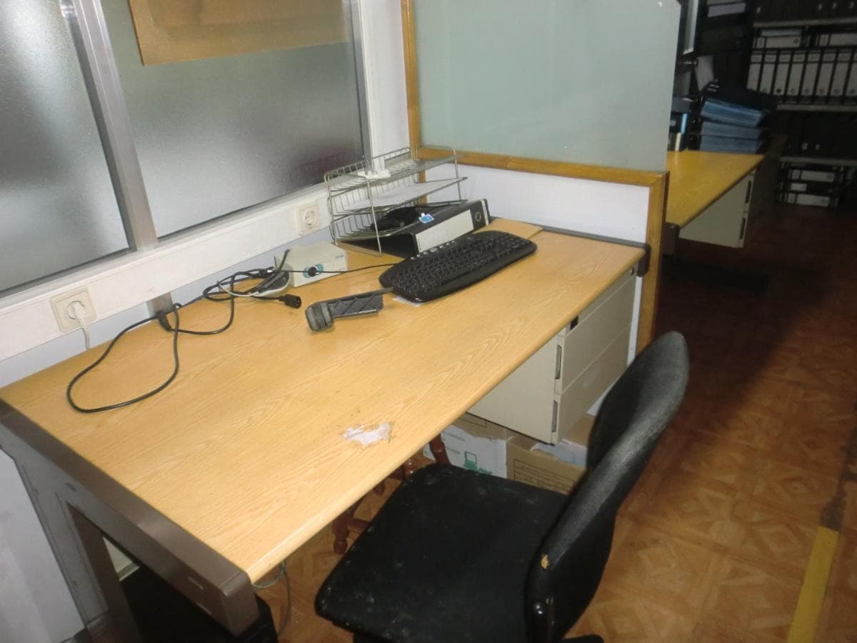 Mobiliário · Equipamentos de Escritório — imagen 32