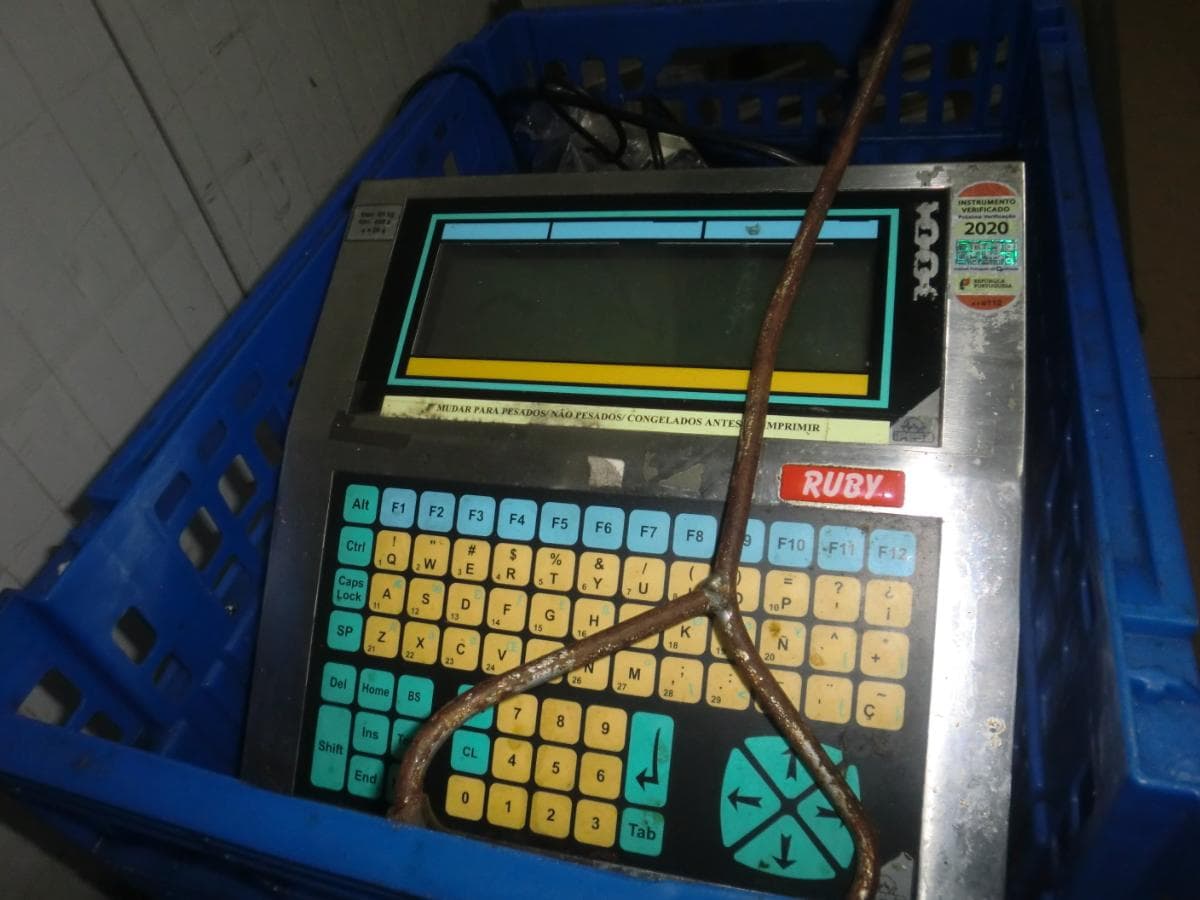 Mobiliário · Equipamentos de Escritório — imagen 23