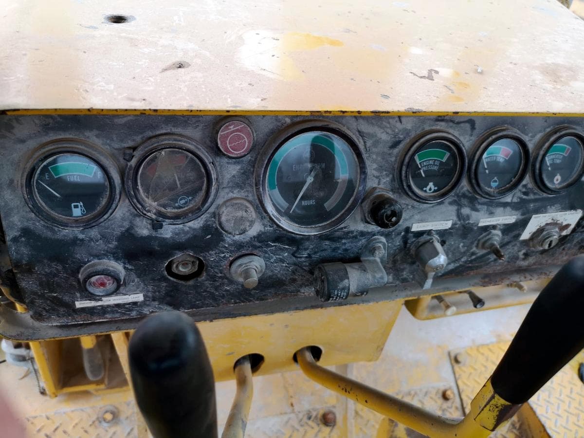 Bulldozer Komatsu 155-A1 — imagen 7