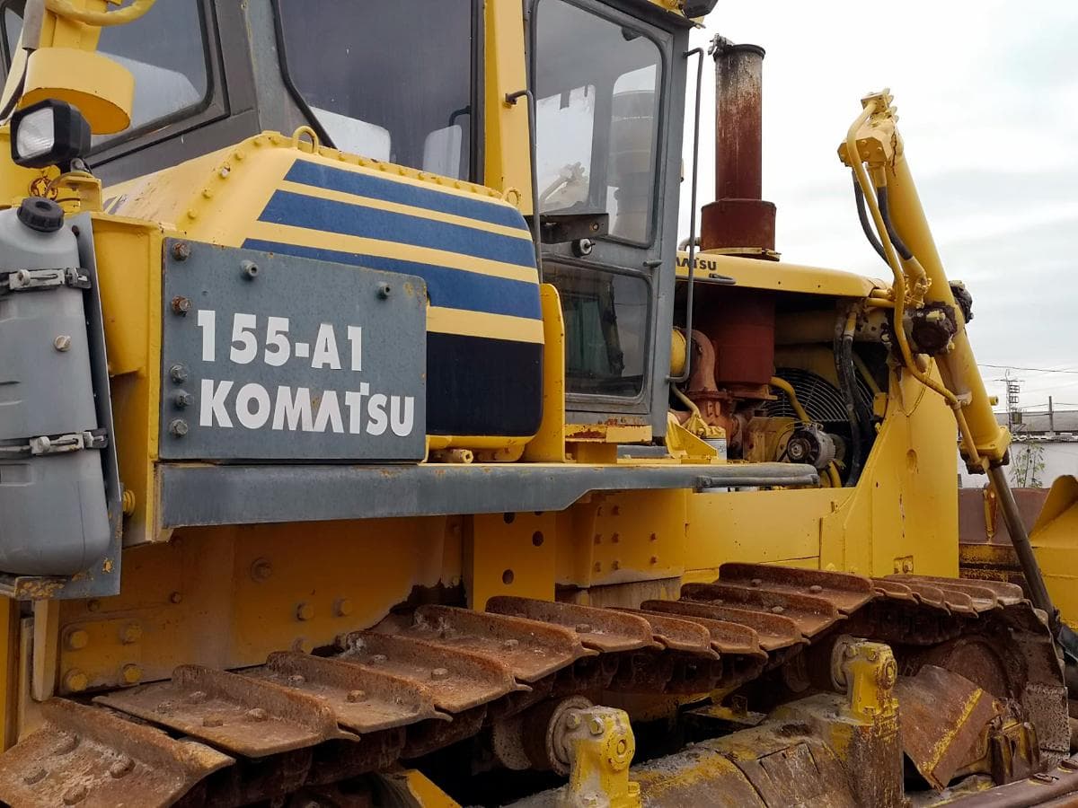 Bulldozer Komatsu 155-A1 — imagen 3