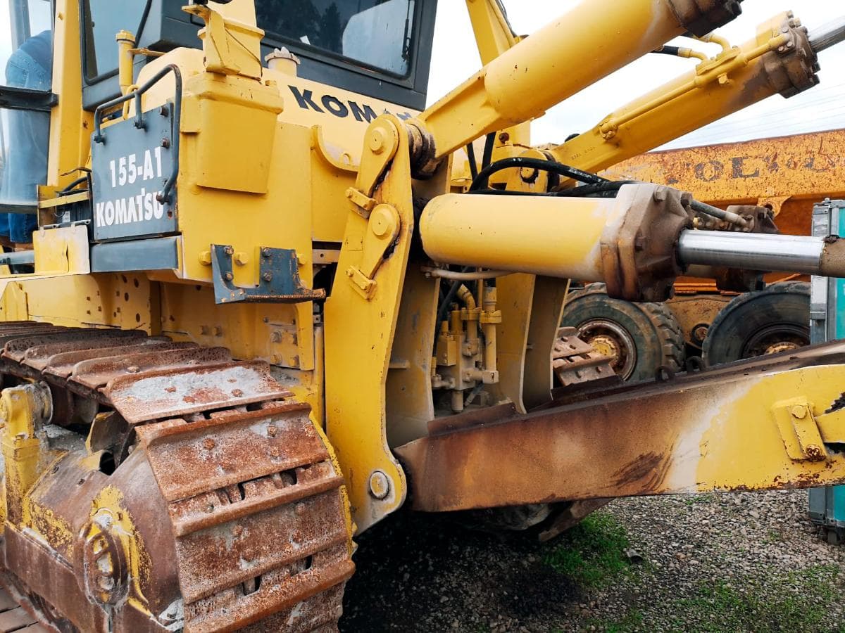 Bulldozer Komatsu 155-A1 — imagen 5