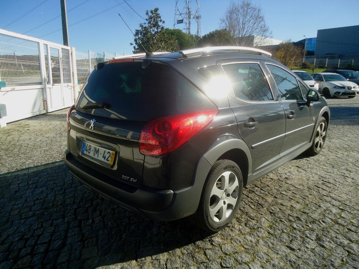 Peugeot 207 1.6 HDI — imagen 6