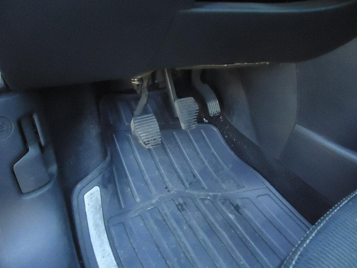 Peugeot 207 1.6 HDI — imagen 8