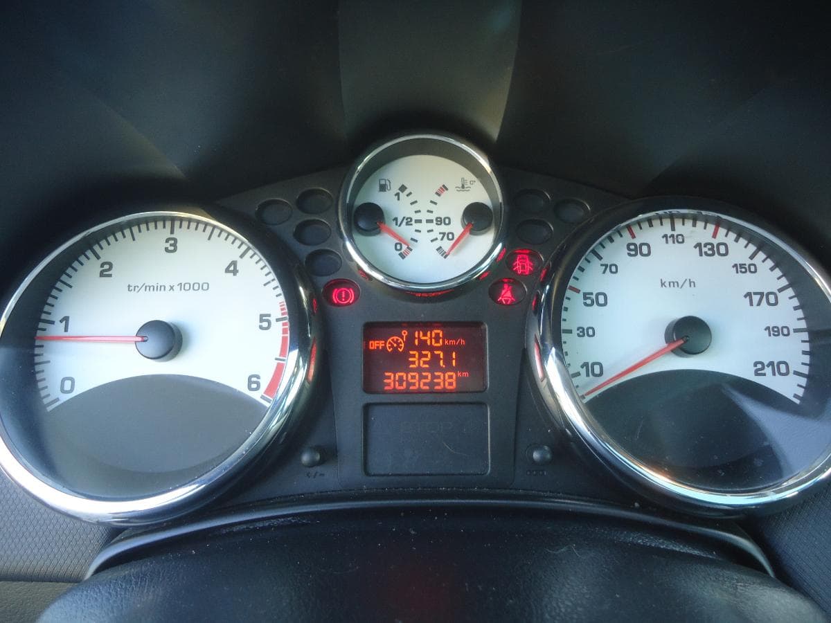 Peugeot 207 1.6 HDI — imagen 12