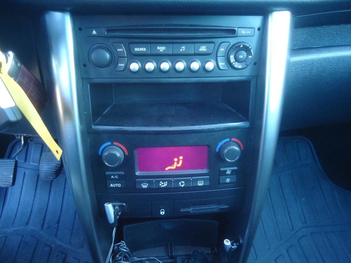 Peugeot 207 1.6 HDI — imagen 13