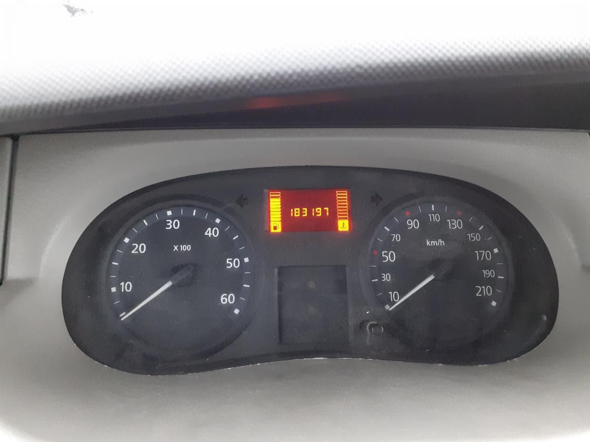 RENAULT TRAFIC — imagem 11