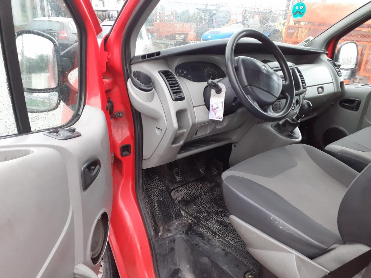 RENAULT TRAFIC — imagem 7