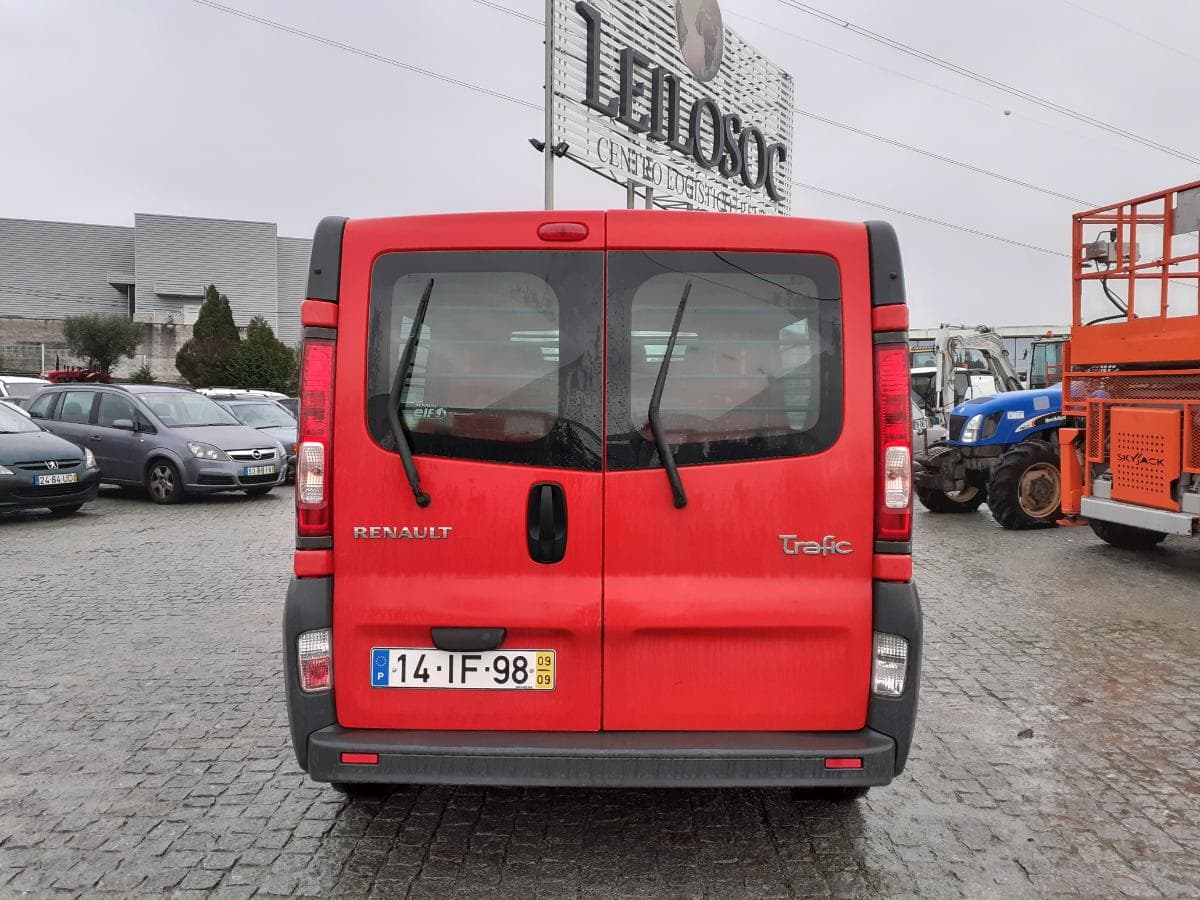 RENAULT TRAFIC — imagem 5