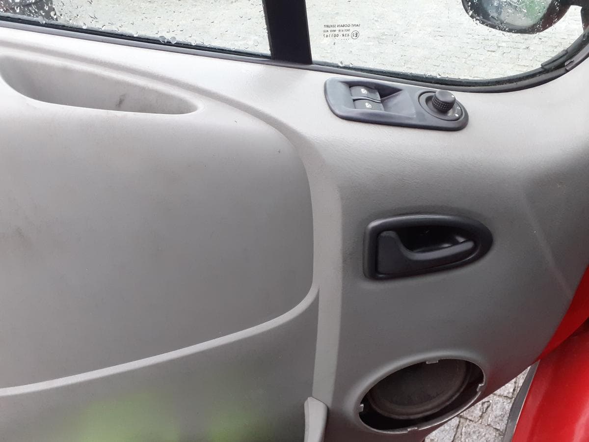 RENAULT TRAFIC — imagem 9