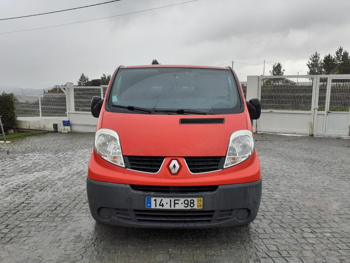 RENAULT TRAFIC — imagem 2