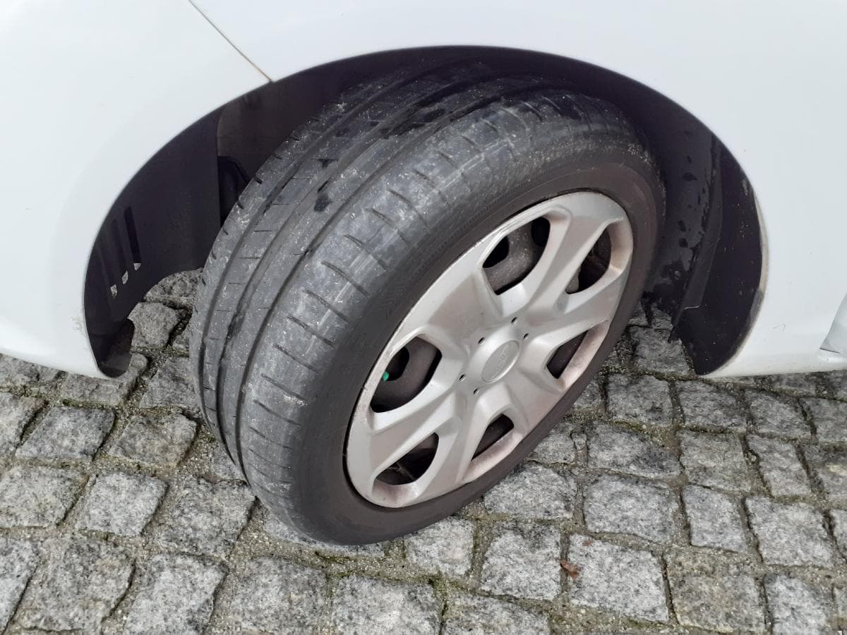FORD FIESTA — imagem 17