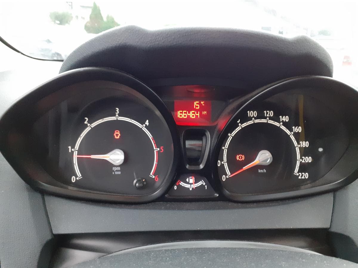 FORD FIESTA — imagem 13