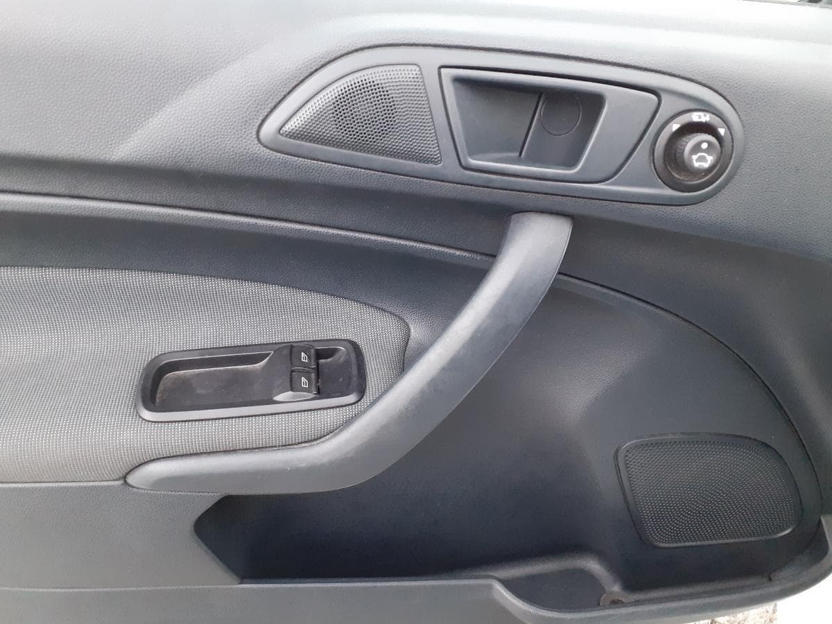 FORD FIESTA — imagem 9