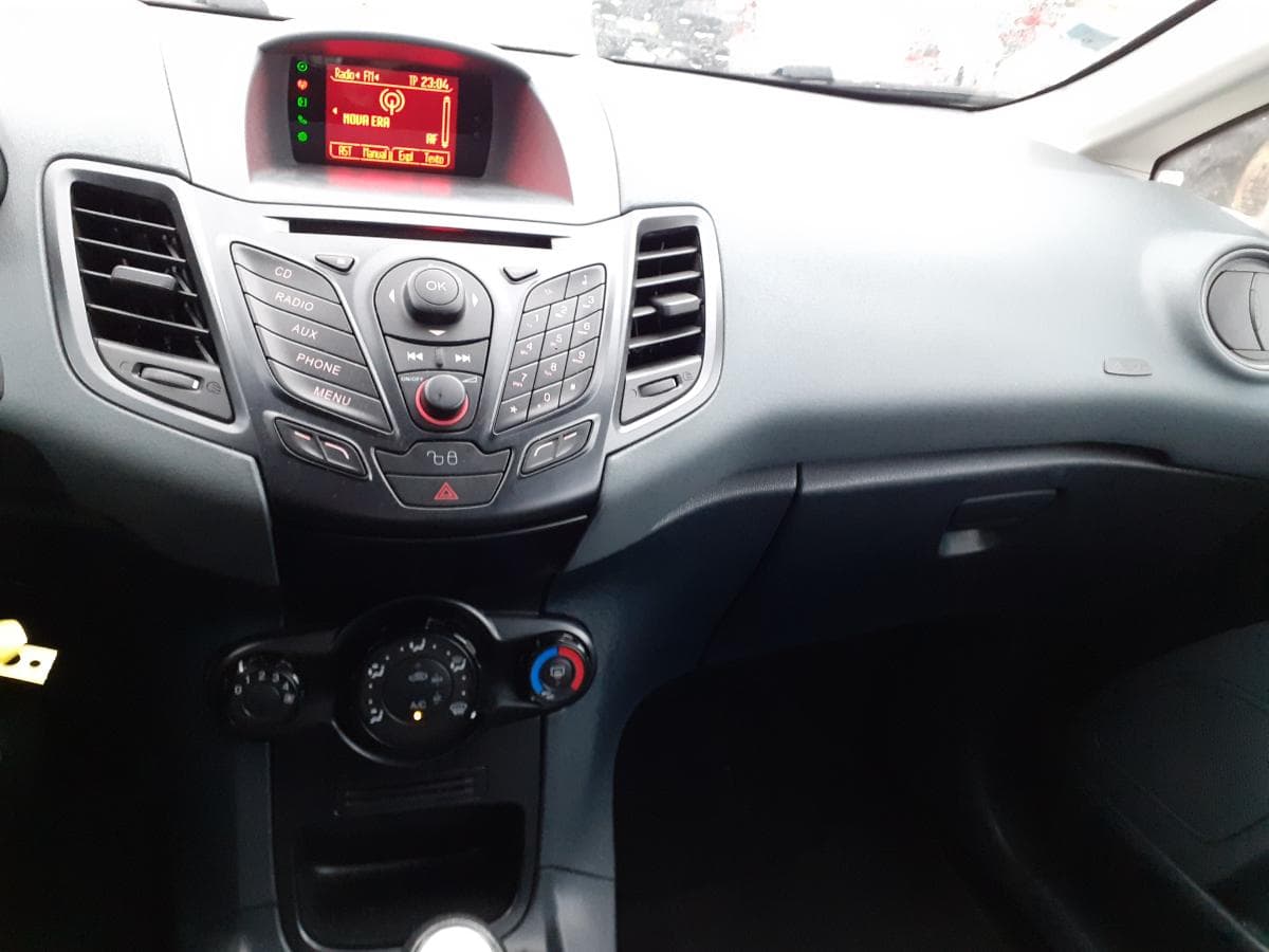 FORD FIESTA — imagen 7