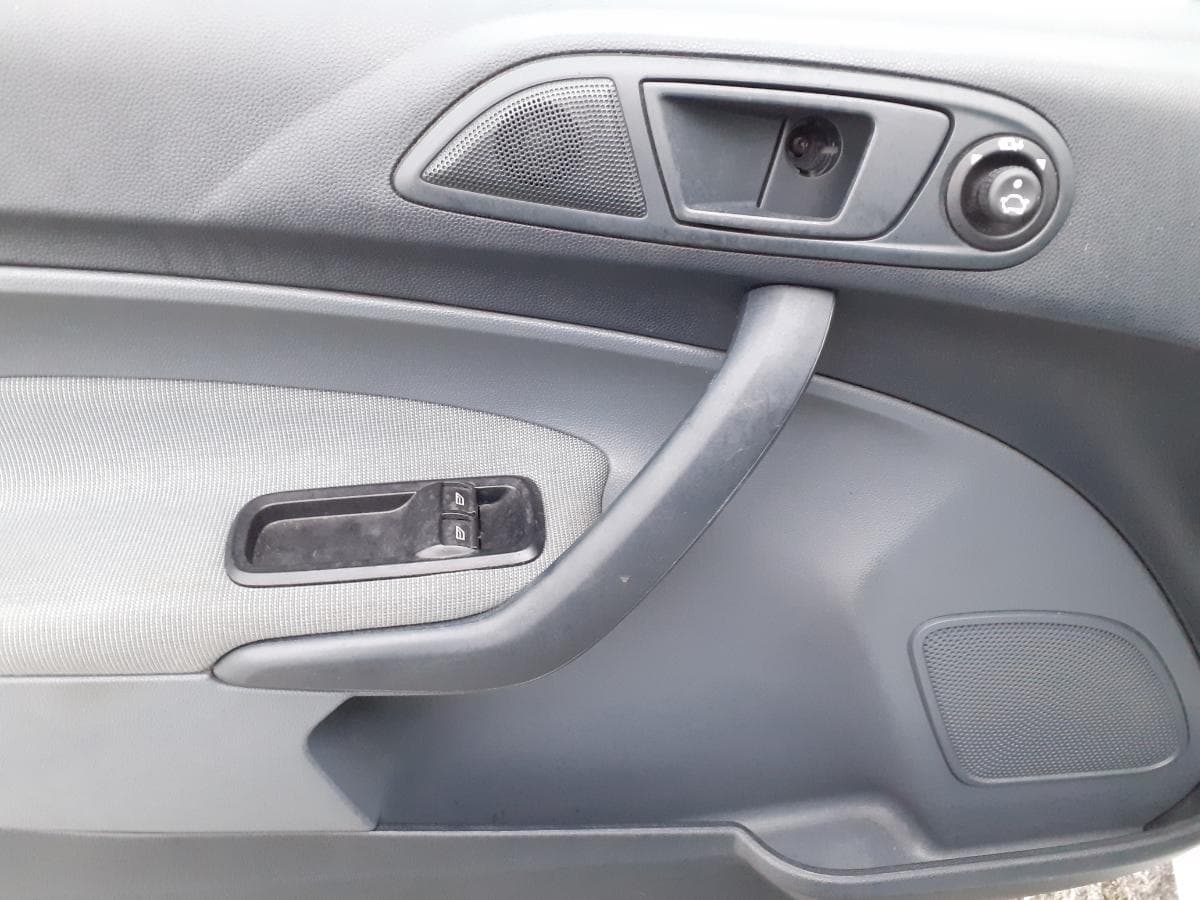 FORD FIESTA — imagen 10