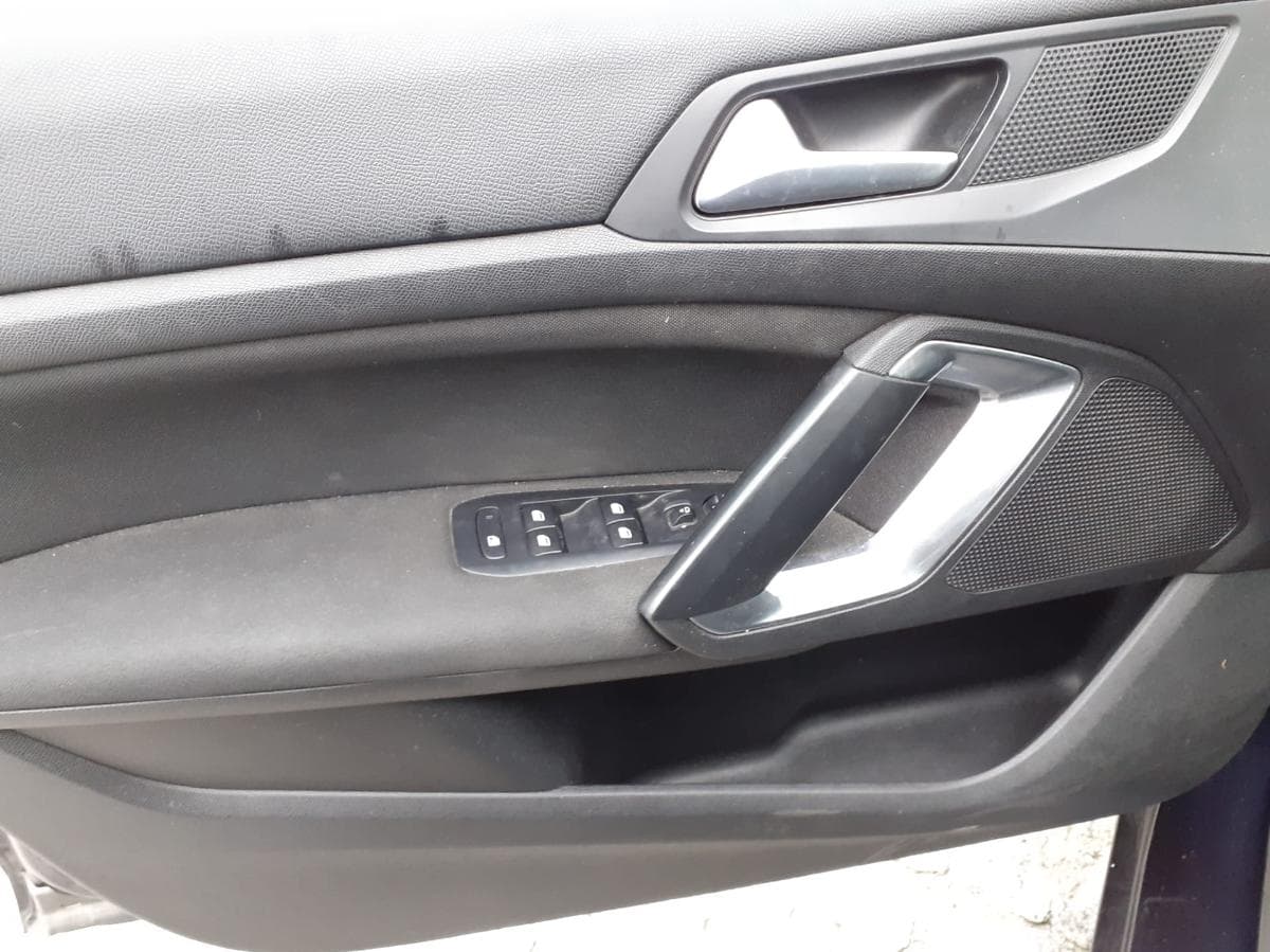 Peugeot 308 1.6 HDI — imagem 9