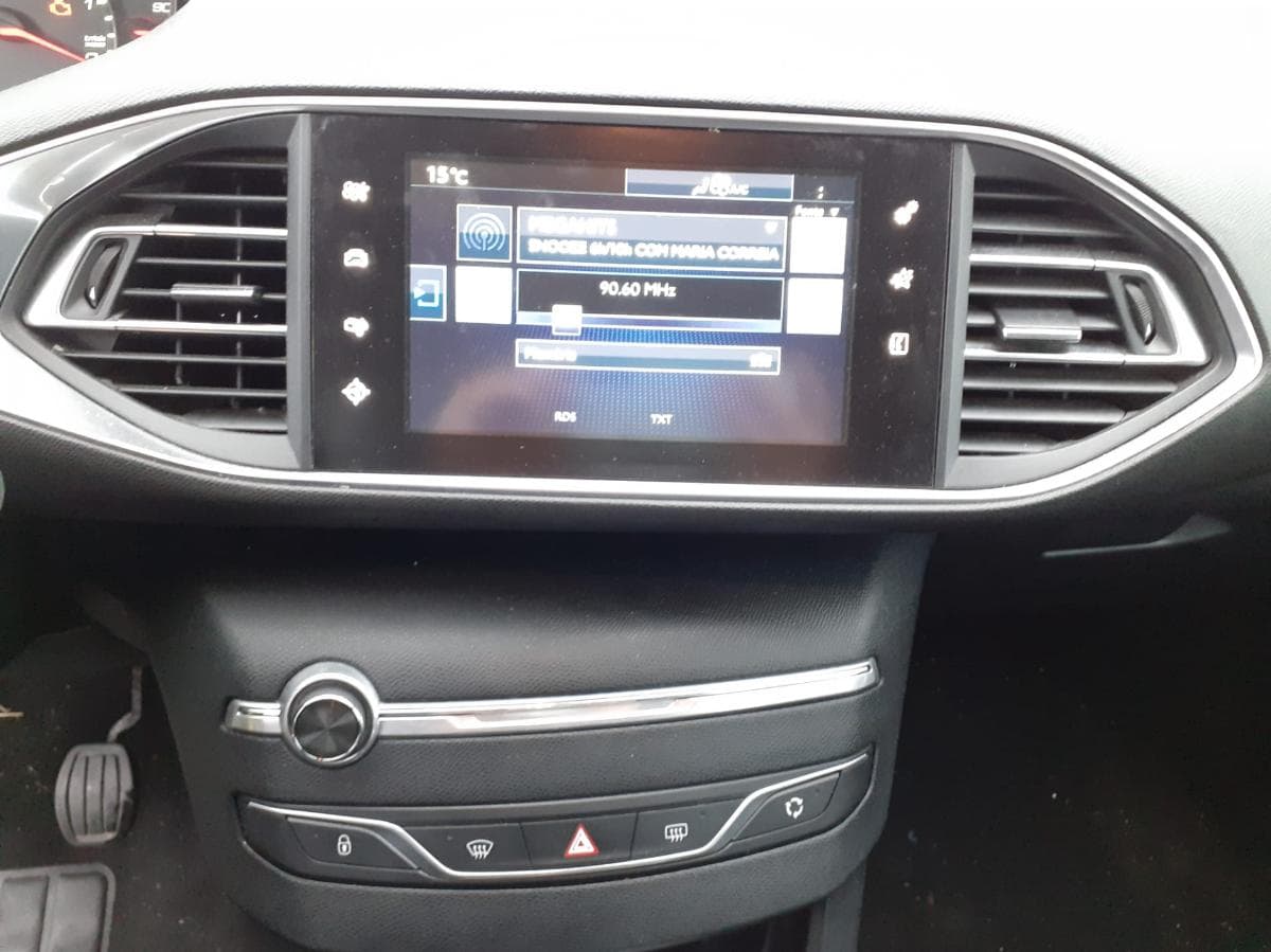 Peugeot 308 1.6 HDI — imagem 14