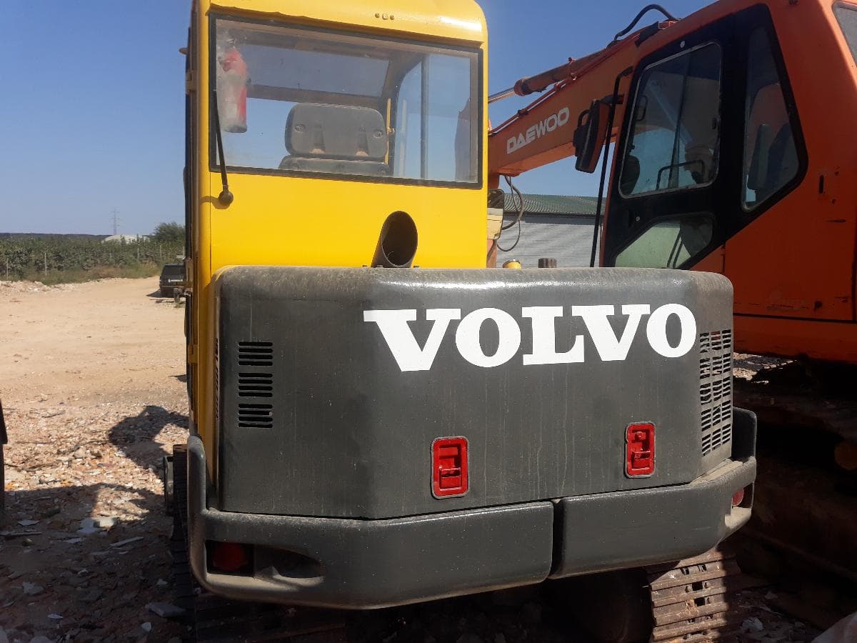 Mini Giratoria Volvo 5 Tn — imagen 4