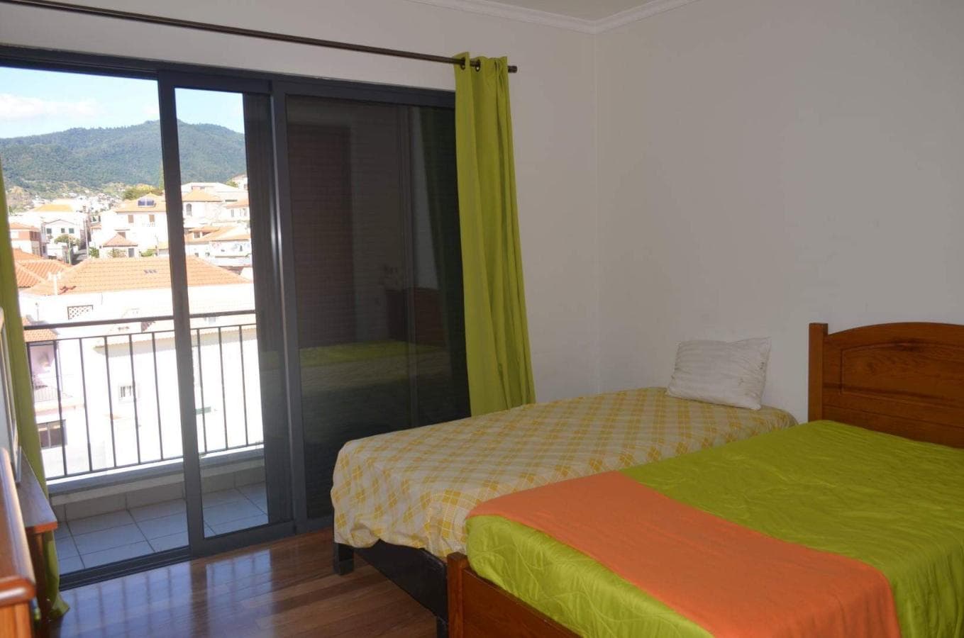 Apartamento T2 c/ Lugar de Garagem e Arrecadação · Machico, Madeira — imagen 5