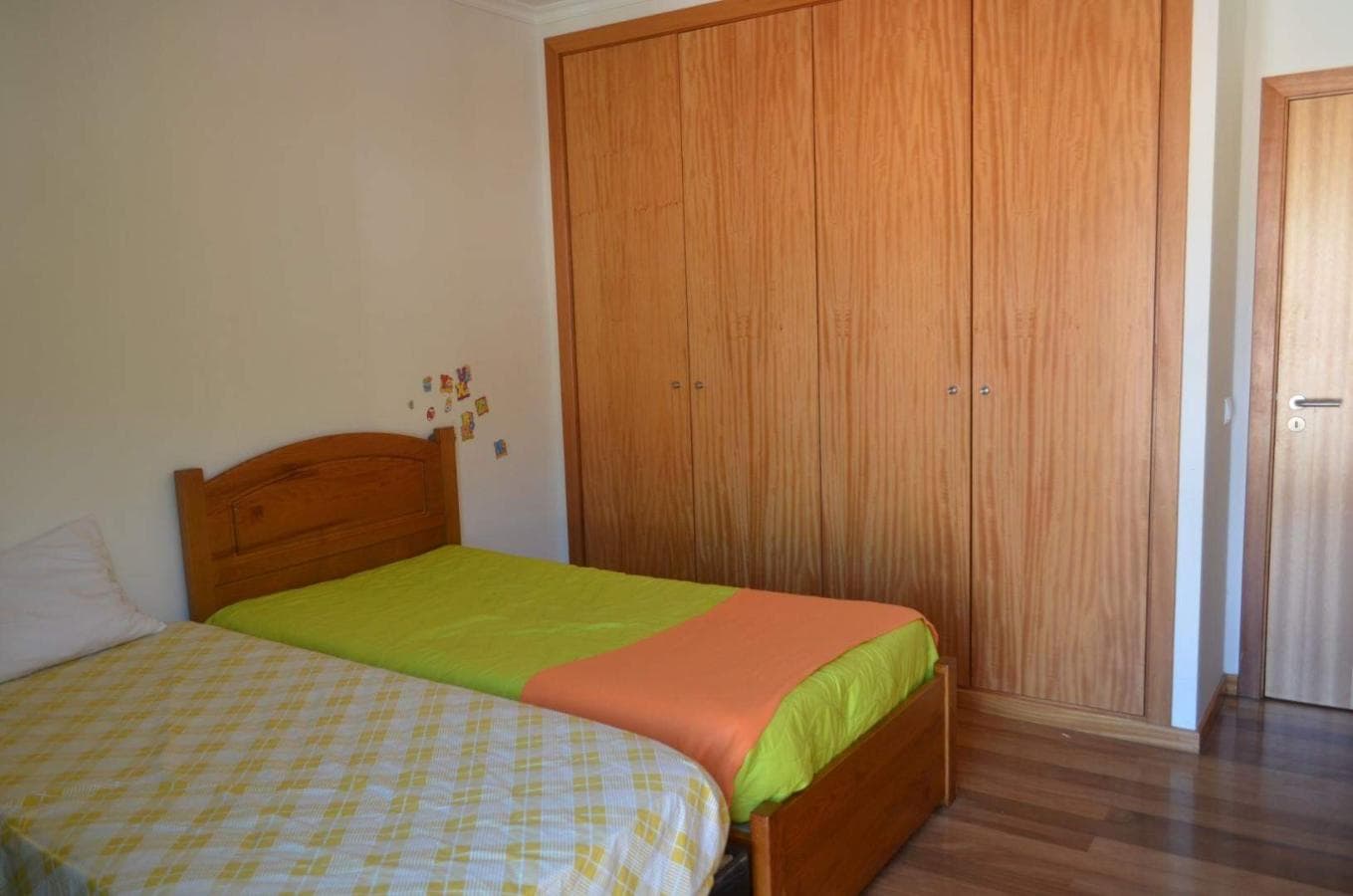 Apartamento T2 c/ Lugar de Garagem e Arrecadação · Machico, Madeira — imagen 6