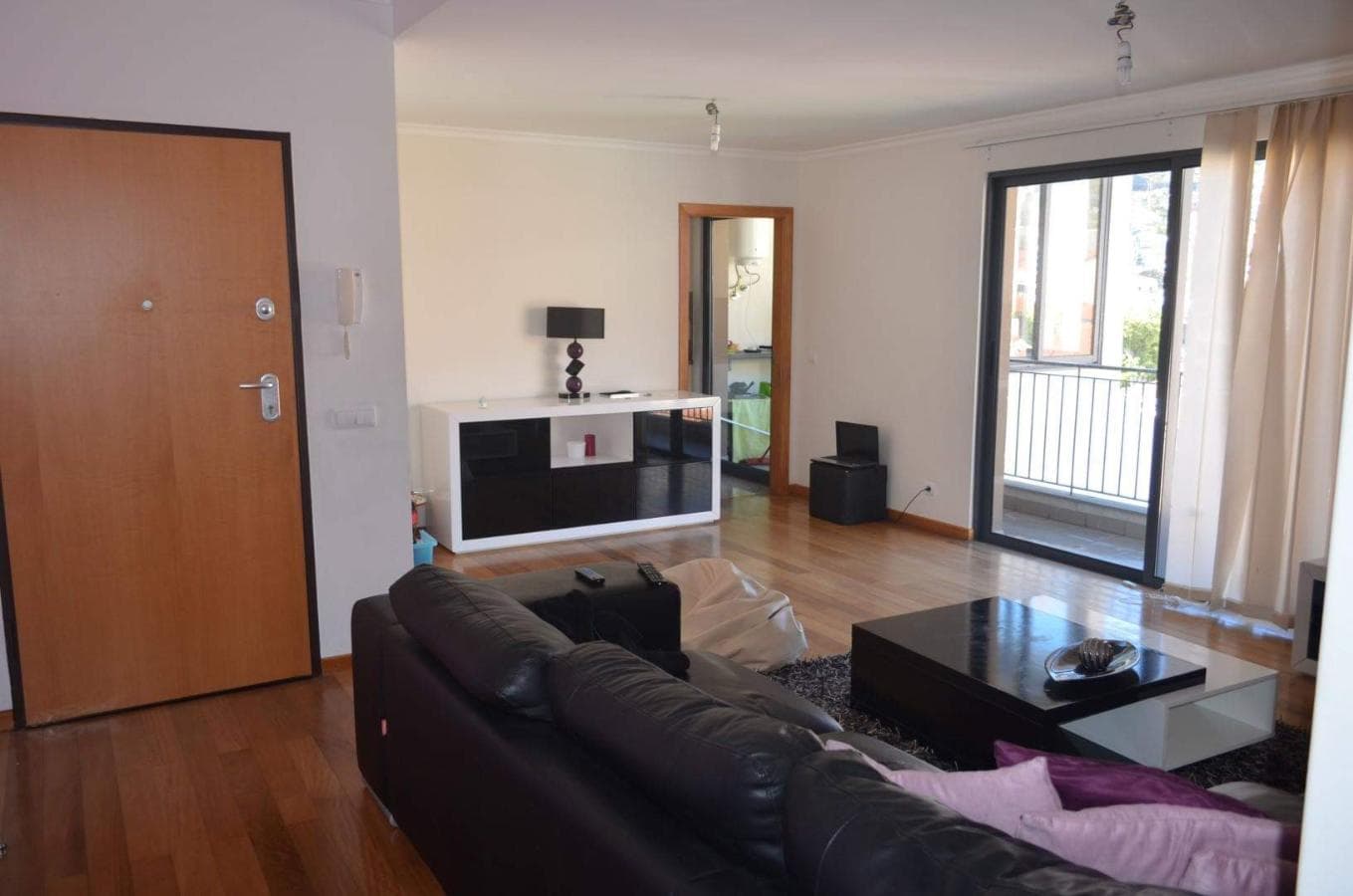Apartamento T2 c/ Lugar de Garagem e Arrecadação · Machico, Madeira — imagen 10