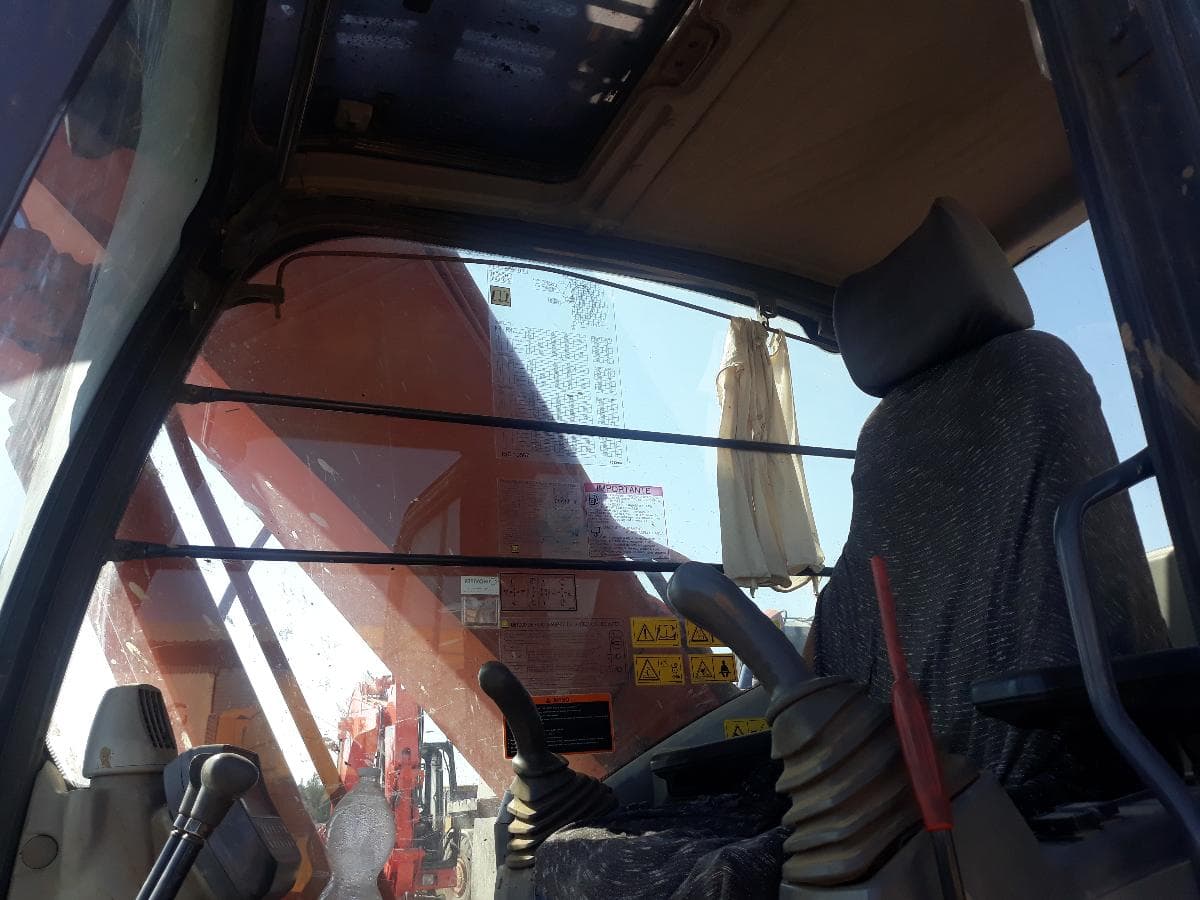 Giratoria Hitachi 21 Tn — image 8