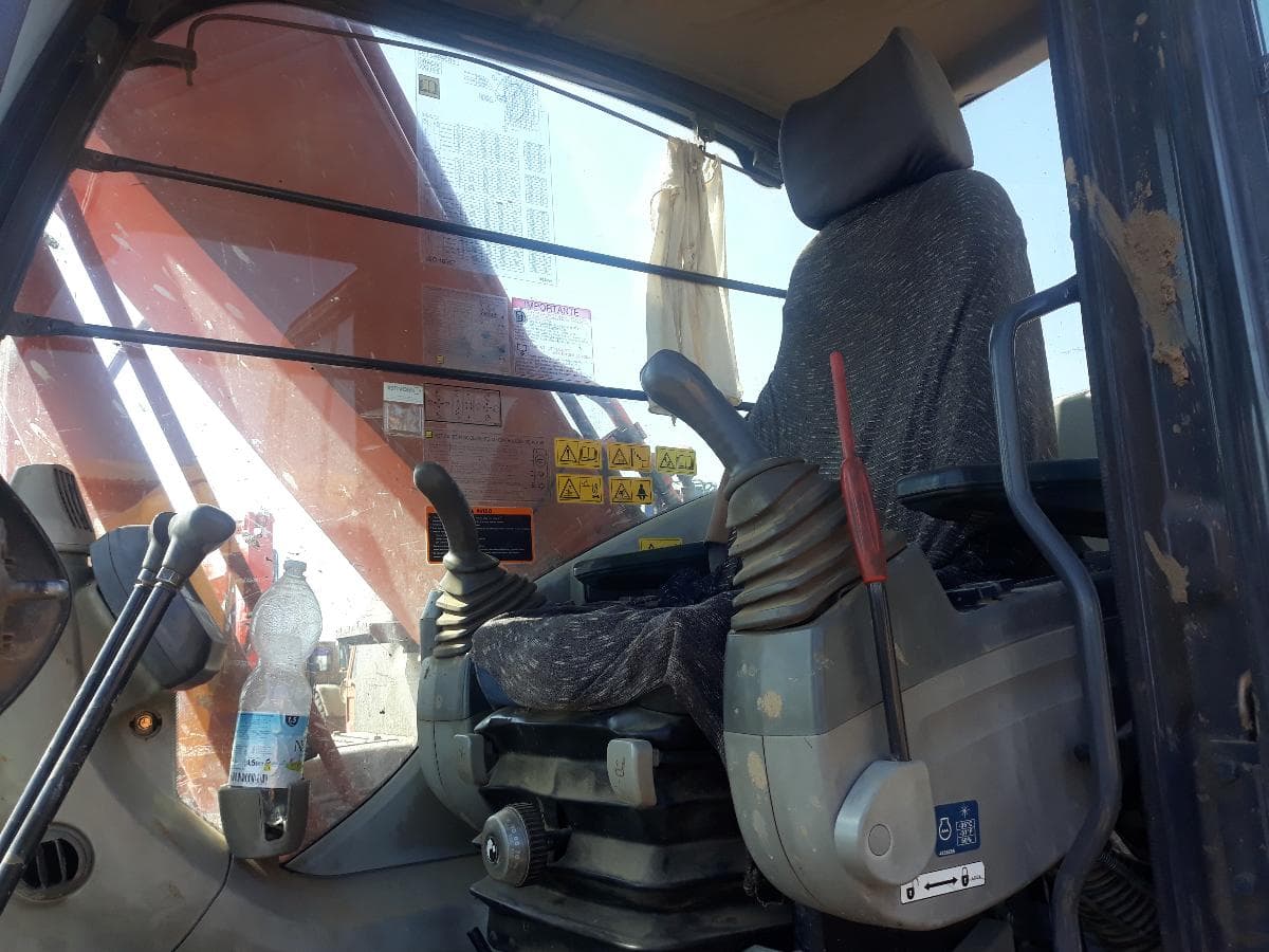 Giratoria Hitachi 21 Tn — image 9