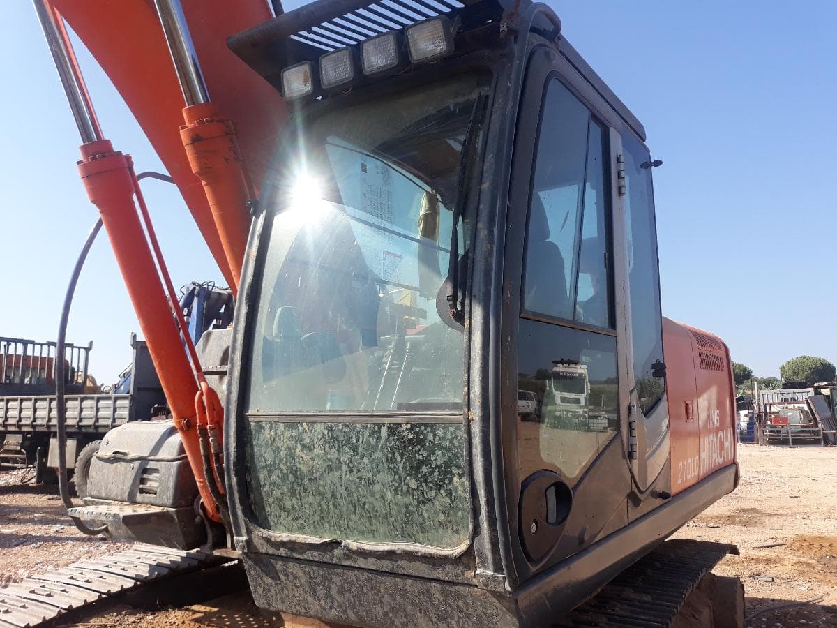 Giratoria Hitachi 21 Tn — image 10