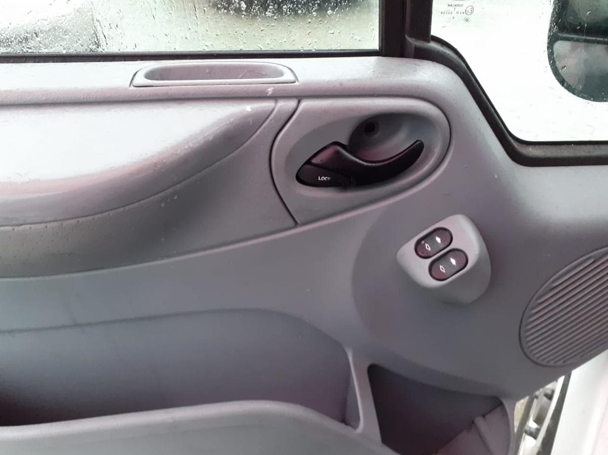 FORD TRANSIT — imagem 9