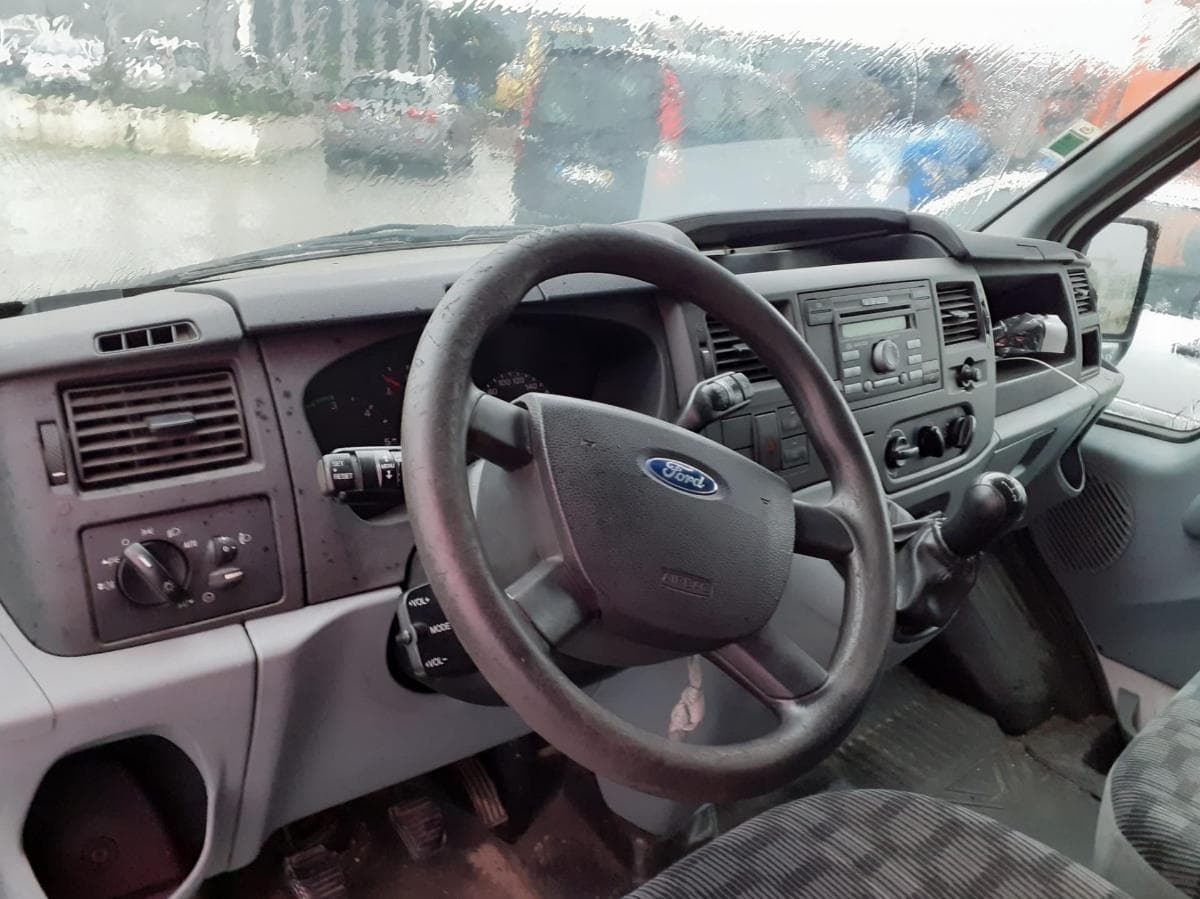 FORD TRANSIT — imagem 10